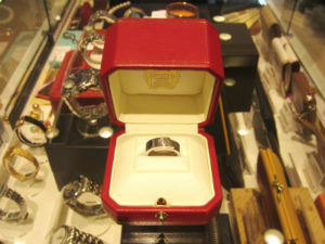 カルティエ　アニバーサリーリング