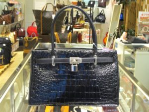 クロコダイル　ハンドバッグ
