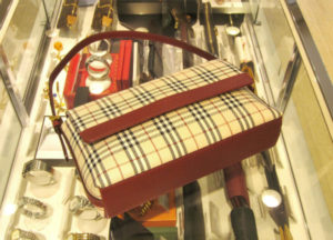 バーバリー　セミショルダー