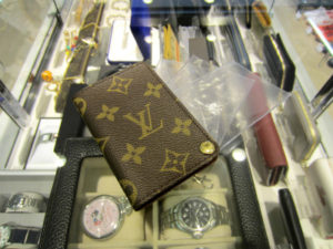 ルイヴィトン　カードケース