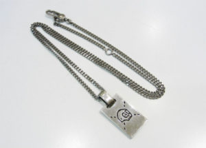 グッチ　ゴースト　ネックレス