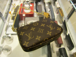 ヴィトン　ミニポシェットアクセソワール