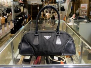 プラダ　ハンドバッグ