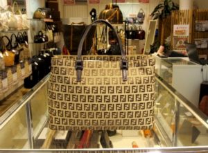 フェンディ　トートバッグ