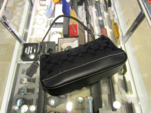 コーチ　デミポーチ