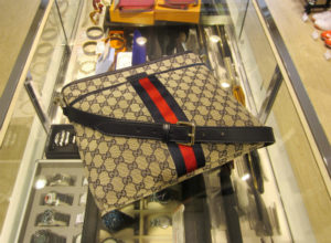 グッチ　ショルダーバッグ