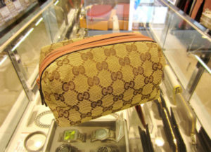 グッチ　コスメポーチ