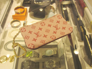 ルイヴィトン　ポシェットクレ