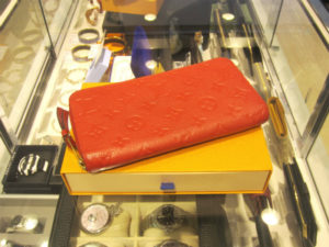 ルイヴィトン　ジッピーウォレット