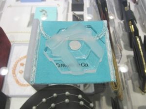 ティファニー　ペーパーウェイト