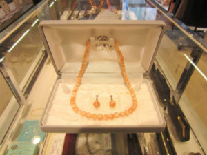 珊瑚　ネックレス　イヤリング