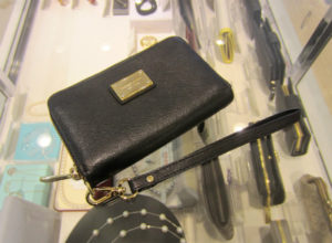 マイケルコース　ラウンドファスナー財布