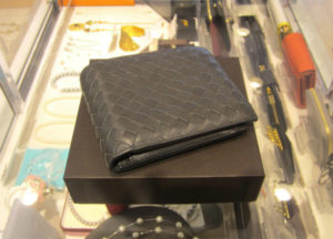 ボッテガヴェネタ　二つ折りウォレット