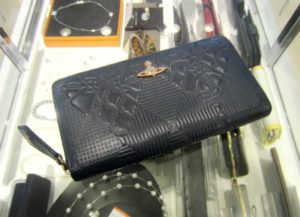 ヴィヴィアンウエストウッド　長財布