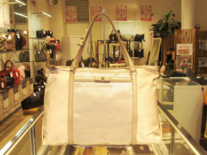 フェラガモ　トートバッグ