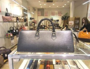 ヴィトン　サックトリアングル