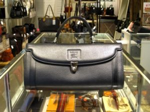 バーバリー　ハンドバッグ