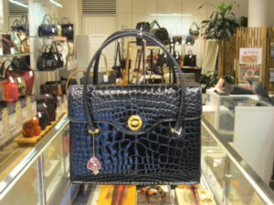クロコダイル　ハンドバッグ