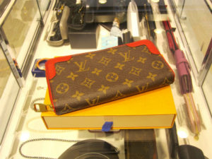 ルイヴィトン　ジッピーウォレット　レティーロ