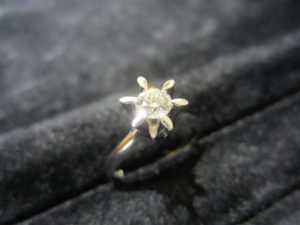 ダイヤルース　0.32ct