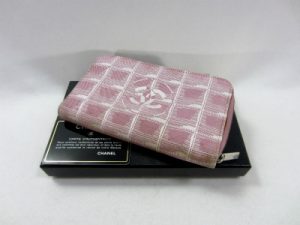 シャネル　ラウンドファスナー長財布