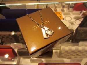 グッチ　ダブルプレート　ネックレス