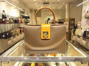 セリーヌ「【訳あり】マカダム　ハンドバッグ」買い取りました！