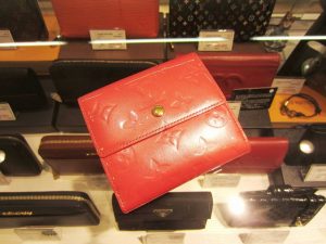 ヴィトン　ヴェルニ　Wホック財布
