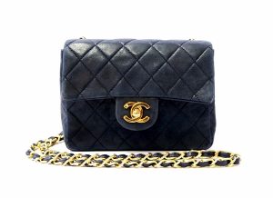 シャネル　マトラッセ　ミニチェーンショルダー