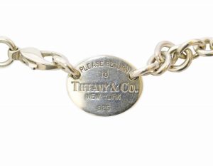 ティファニー　オーバルタグ　ネックレス