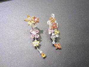 K18WG/K14WG「アシンメトリー　イヤリング」買い取りました！