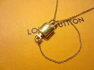 ルイヴィトン「コリエ・LVロッキー」買い取りました！