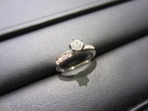 Pt900「ダイヤモンドリング　0.27/0.12ct」買い取りました！