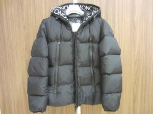モンクレール「ダウンジャケット　GIUBBOTTO　MONTCLA」買い取りました！