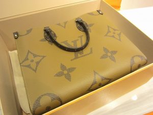 ルイヴィトン「モノグラム　オンザゴーMM」買い取りました！