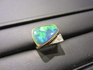 K18YG・K18WG　ブラックオパール　リング