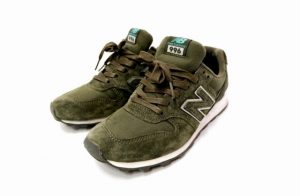 ニューバランス　スニーカー