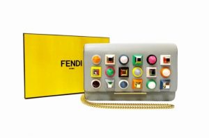 フェンディ　チェーンショルダー