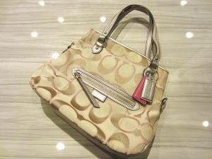コーチ「ラージシグネチャー　トートバッグ」買い取りました！
