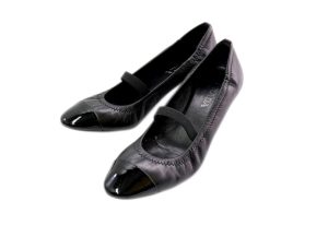 プラダ　ローヒール