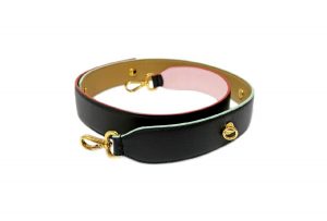 フェンディ　ストラップユー