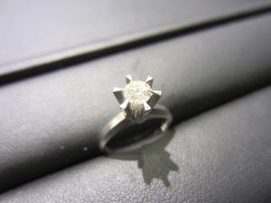 ダイヤモンド「ダイヤルース　0.41ct」買い取りました！