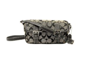 コーチ　シグネチャー　ショルダーバッグ