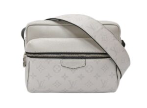 ルイヴィトン　タイガラマ　アウトドアメッセンジャーPM